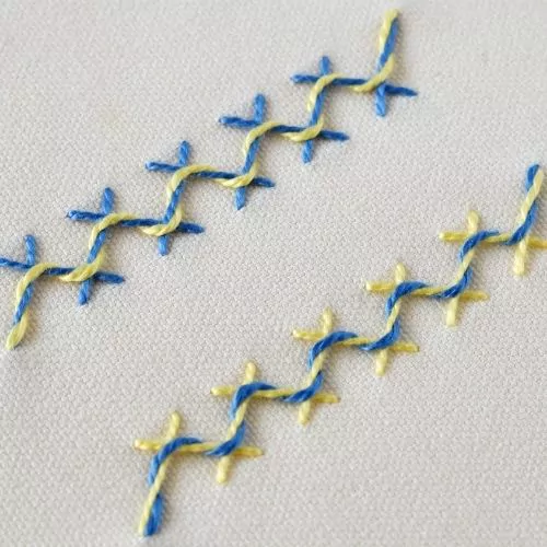 Point à chevrons lacé positionné en diagonale