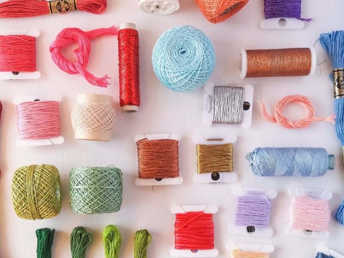 Lot De 10 Bobines De Fil à Broder 100 % Soie Naturelle De Mûrier